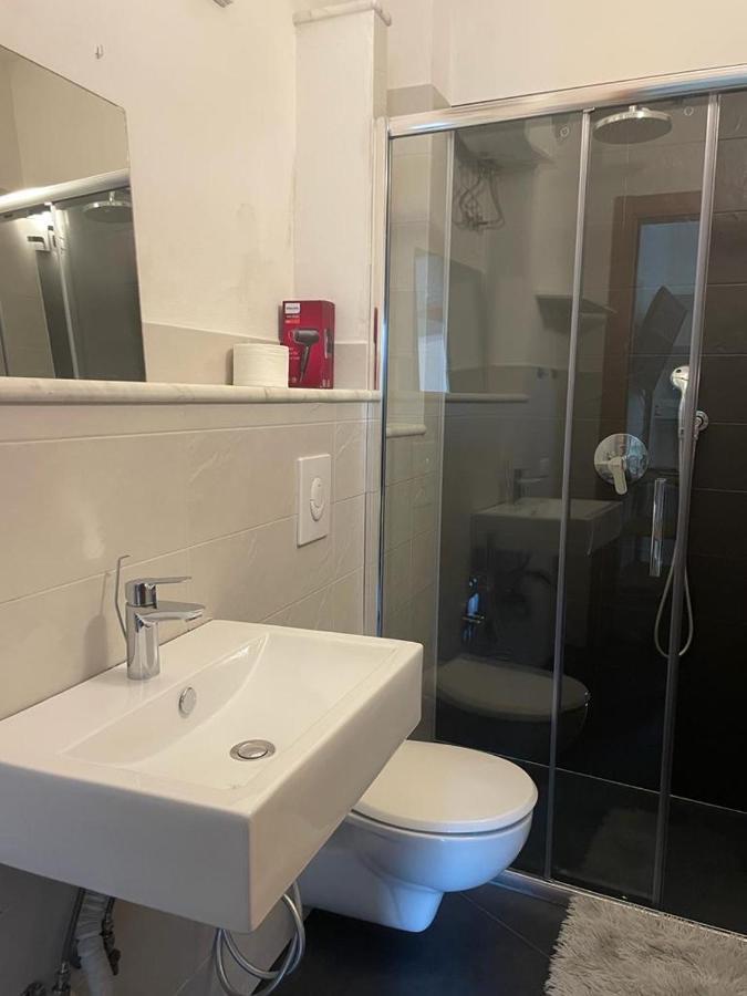 ペスキチTosk Houseアパートメント エクステリア 写真